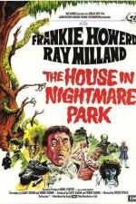 Guarda online The House in Nightmare Park gratuitamente.