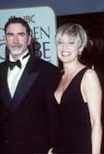 Watch The 57th Annual Golden Globe Awards online free.